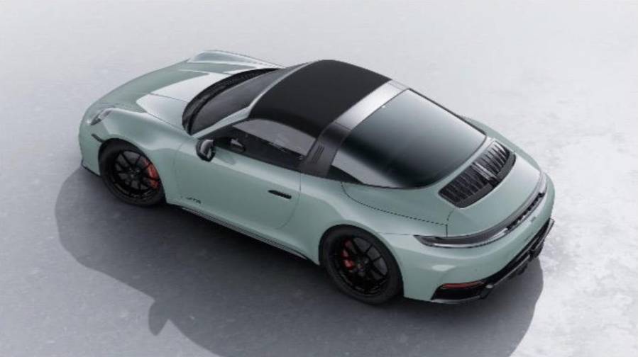 Porsche 911 992.2 GTS Targa Rental